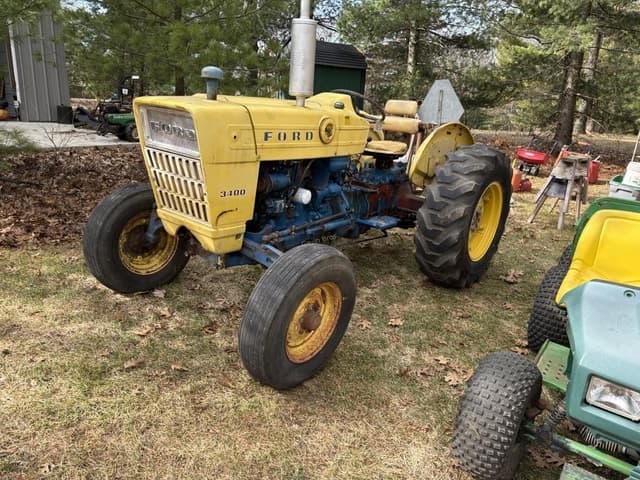 Image of Ford 3400 equipment image 2