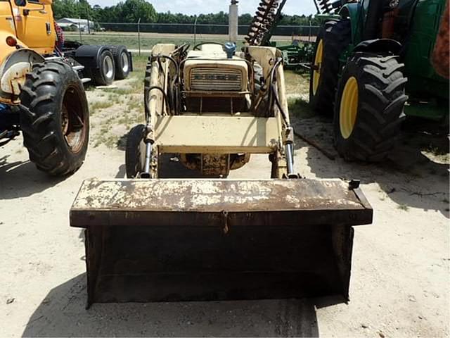 Image of Ford 3400 equipment image 1
