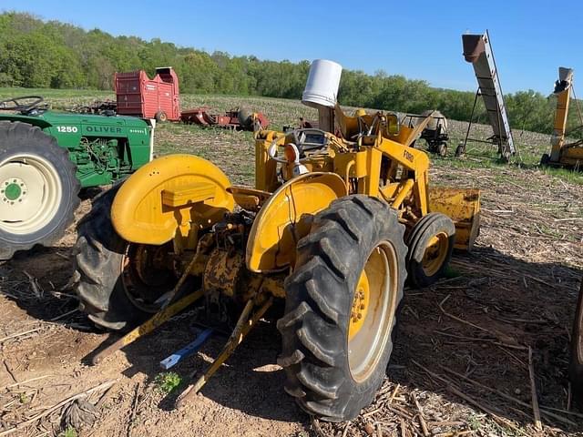 Image of Ford 3400 equipment image 3
