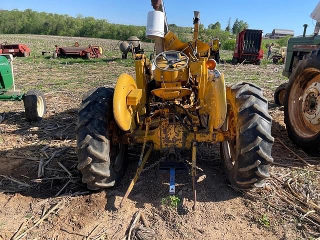 Image of Ford 3400 equipment image 4