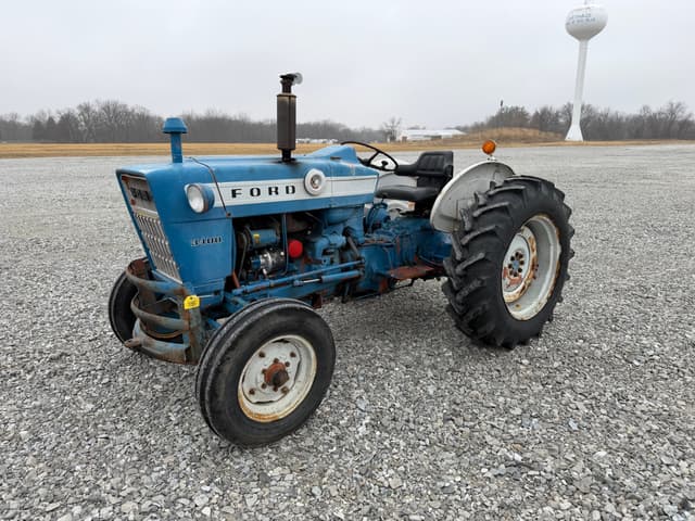 Image of Ford 3400 equipment image 1