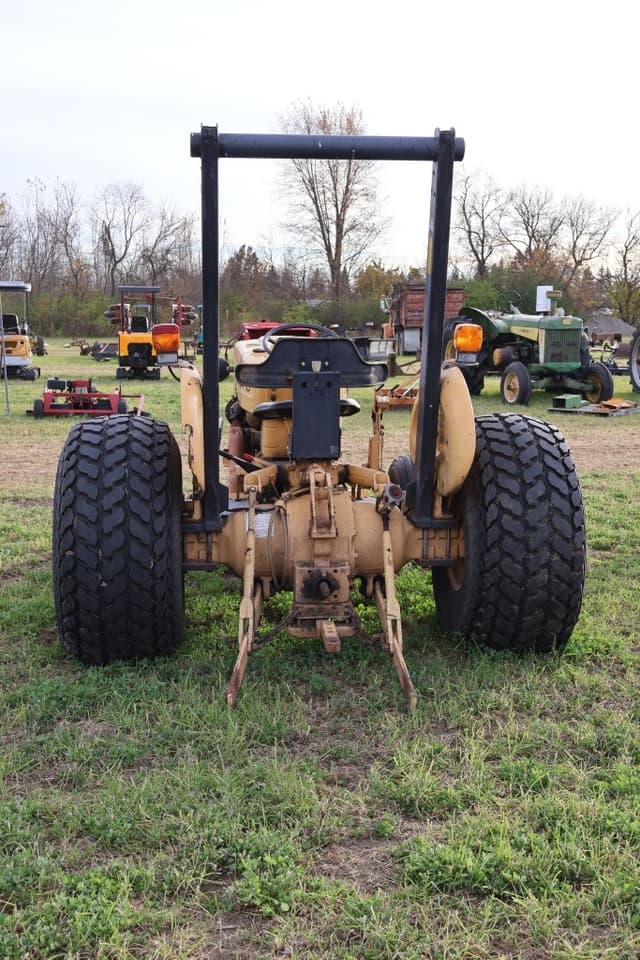 Image of Ford 345D equipment image 2