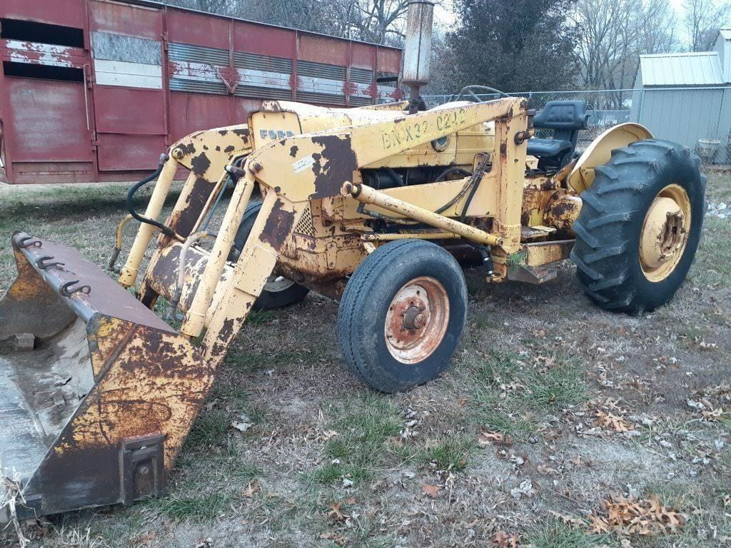 Main image Ford 3055