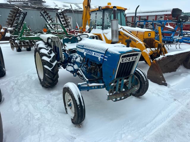 Image of Ford 3600 equipment image 2