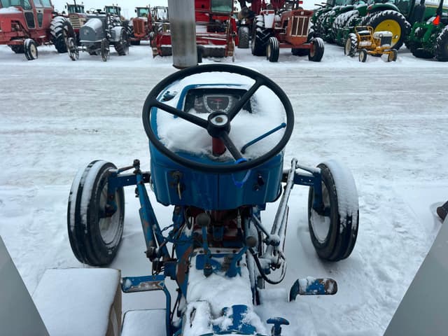 Image of Ford 3600 equipment image 4