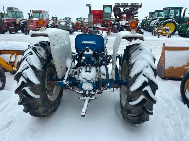 Image of Ford 3600 equipment image 3