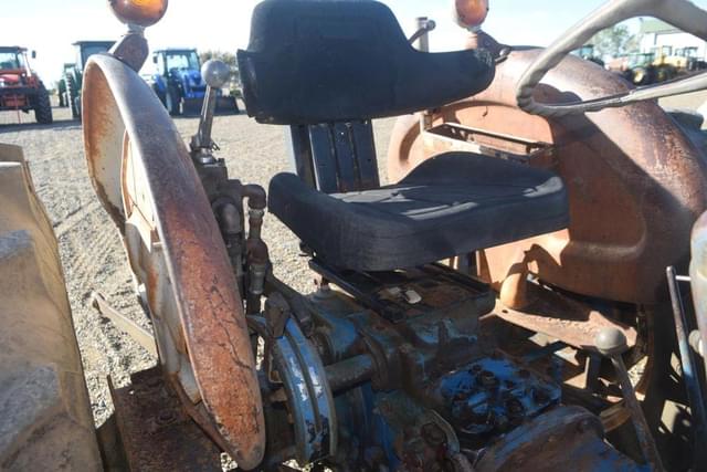 Image of Ford 3600 equipment image 4