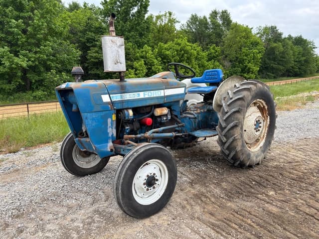 Image of Ford 3600 equipment image 4