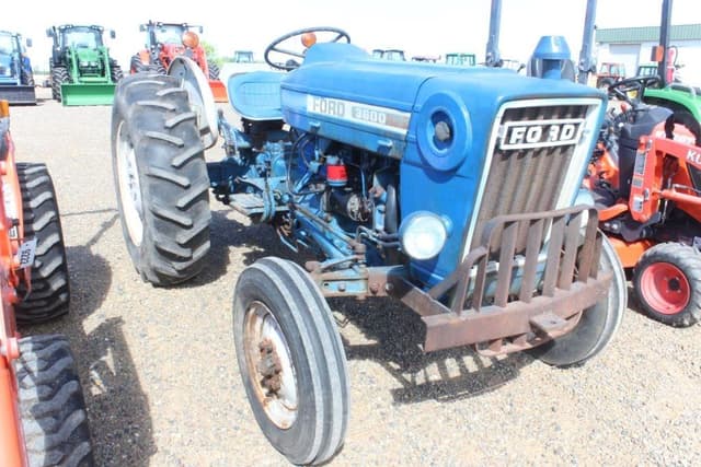 Image of Ford 3600 equipment image 3