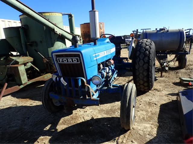 Image of Ford 3600 equipment image 2