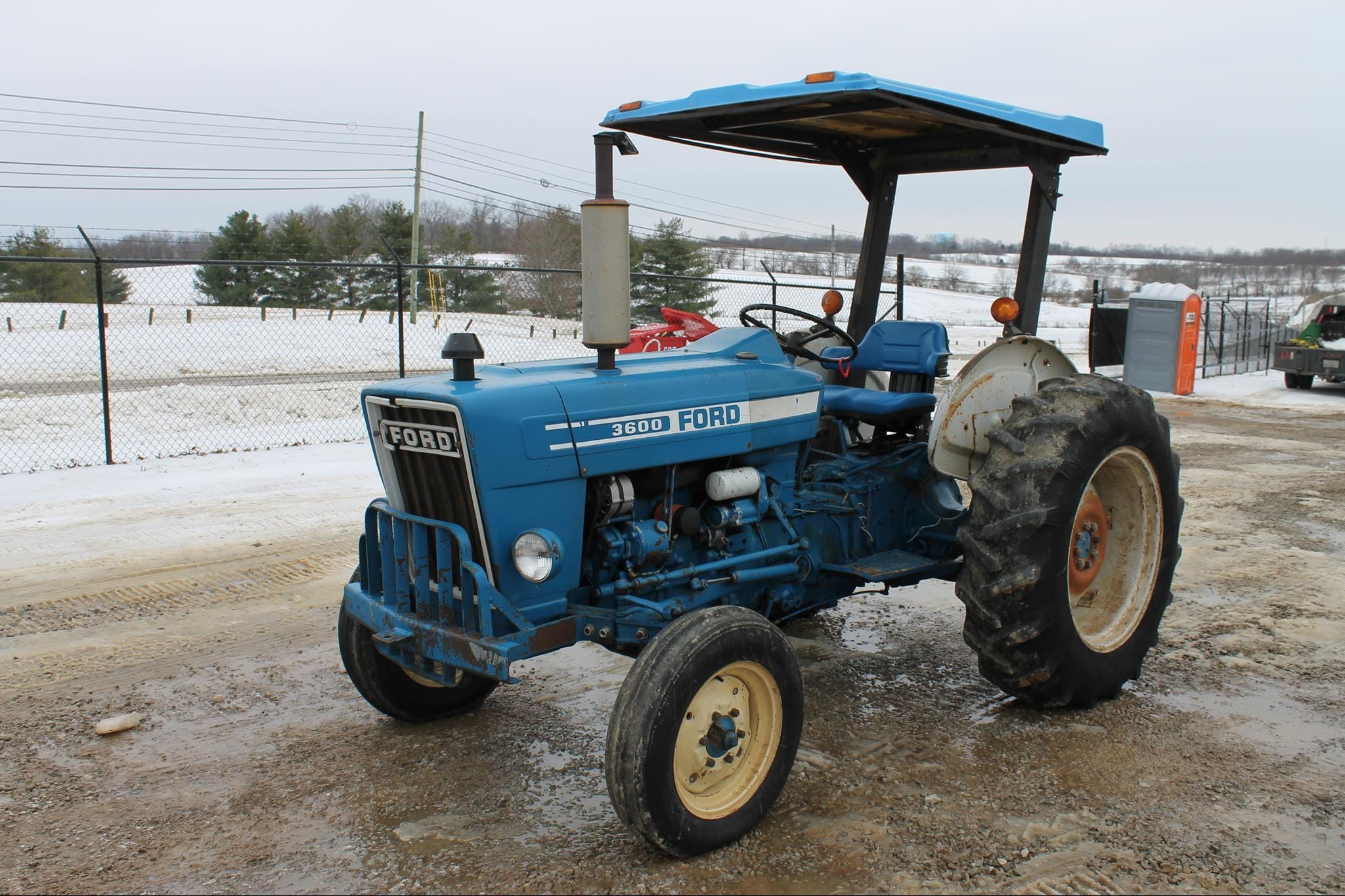 Ford 3600 Equipment Image0