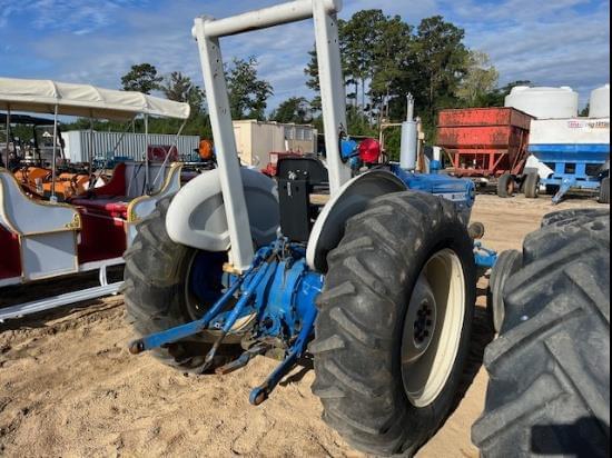 Image of Ford 3600 equipment image 3