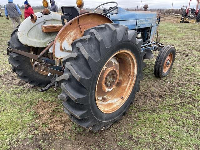 Image of Ford 3600 equipment image 3