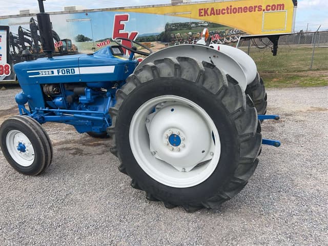 Image of Ford 3600 equipment image 1