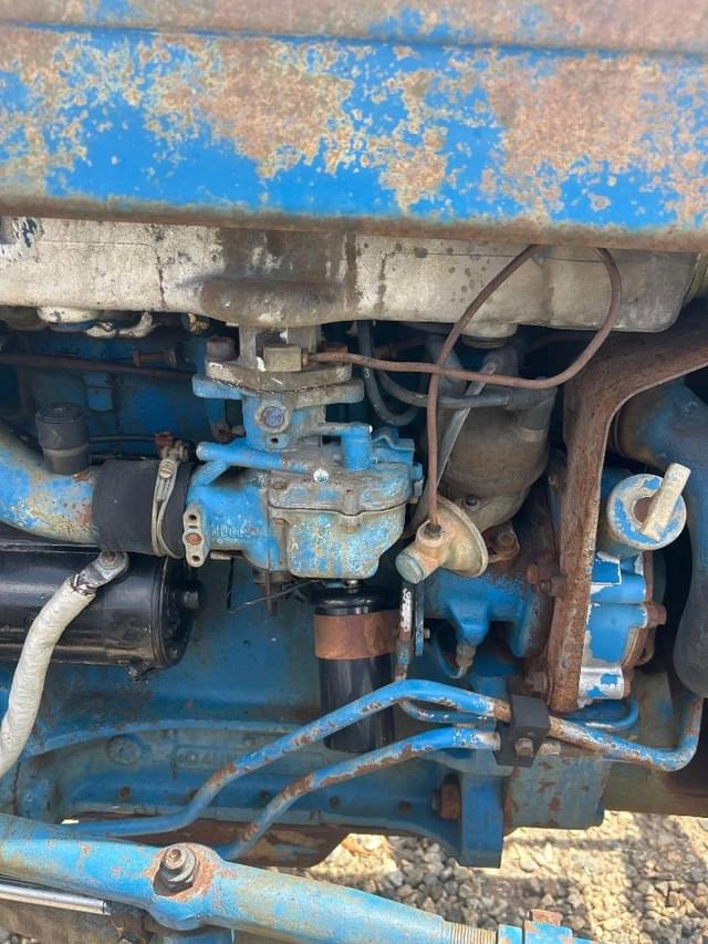 Image of Ford 3600 equipment image 4