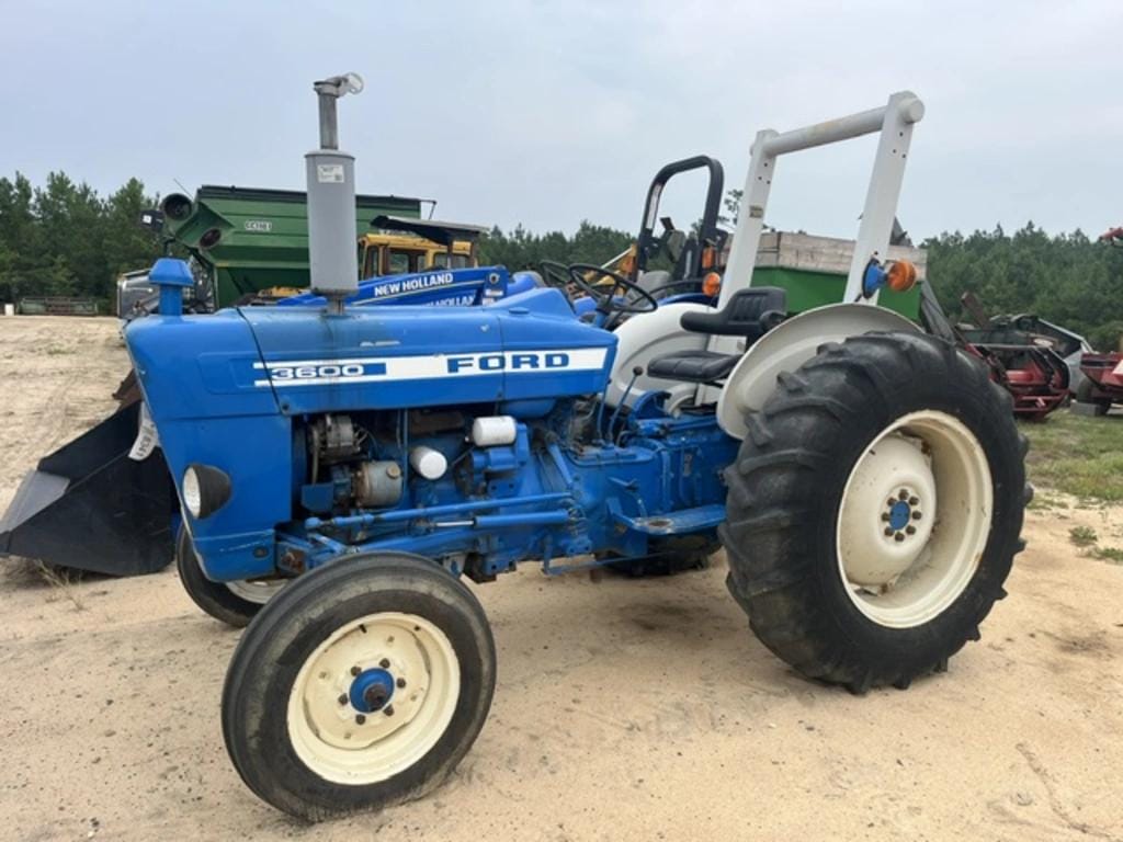 Ford 3600 Equipment Image0