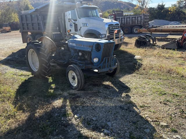Image of Ford 3600 equipment image 2