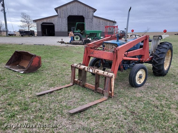 Ford 3600 Equipment Image0