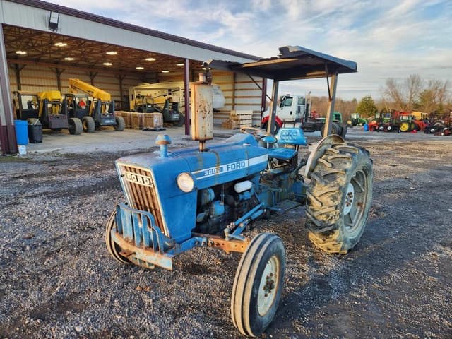 Image of Ford 3600 equipment image 2