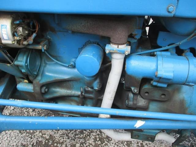 Image of Ford 3600 equipment image 3