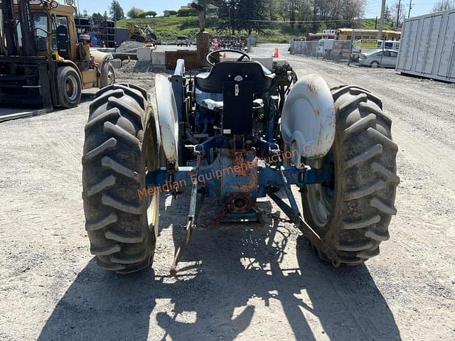 Image of Ford 3600 equipment image 3