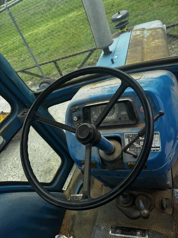 Image of Ford 3600 equipment image 4