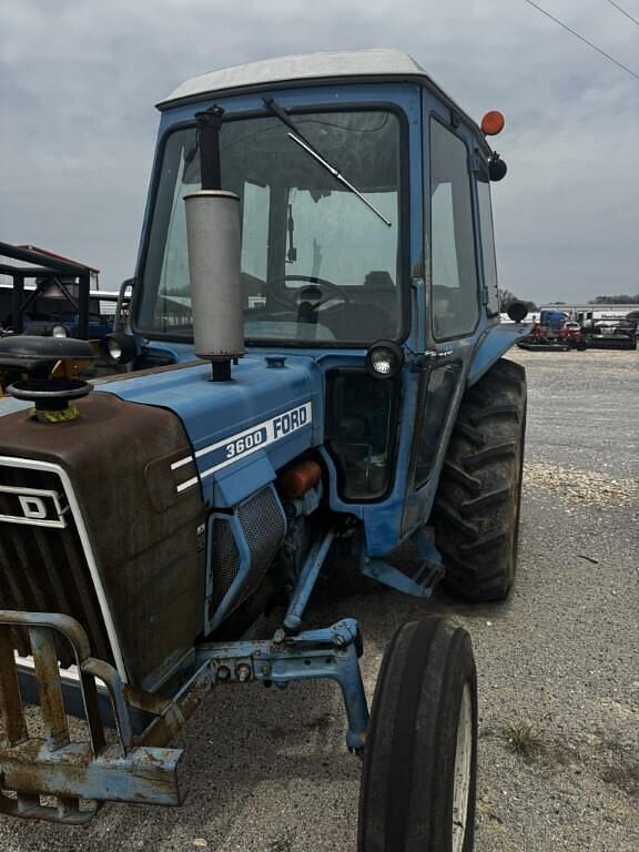 Image of Ford 3600 equipment image 1