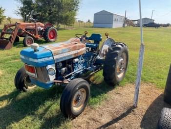 Ford 3610 Equipment Image0