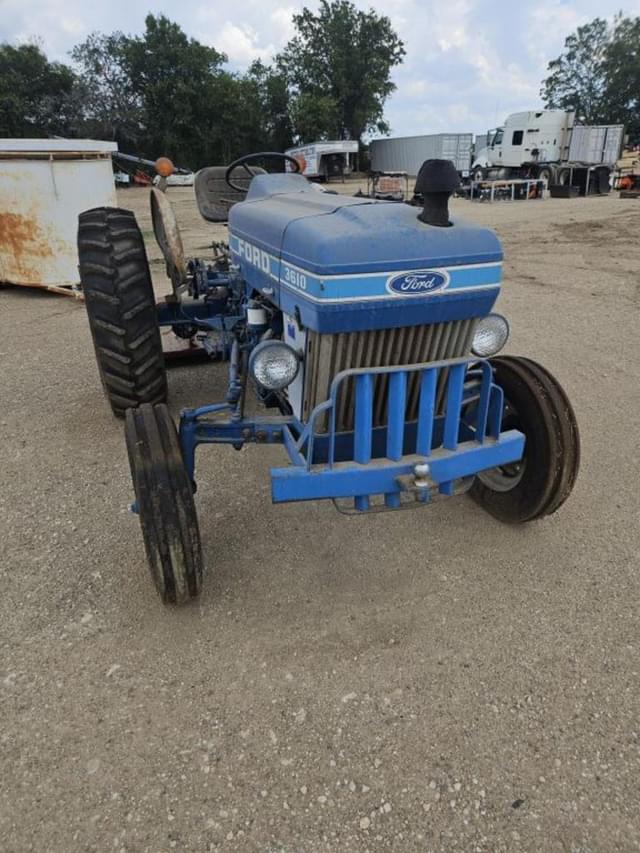 Image of Ford 3610 equipment image 2