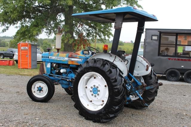 Image of Ford 3910 equipment image 2