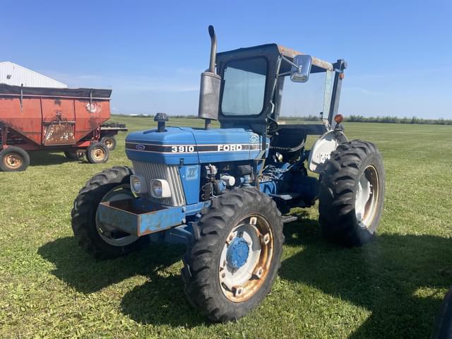 Image of Ford 3910 equipment image 1