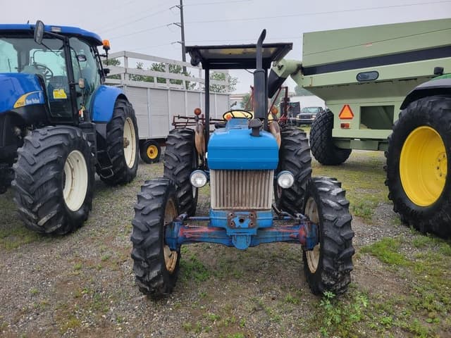 Image of Ford 3910 equipment image 1