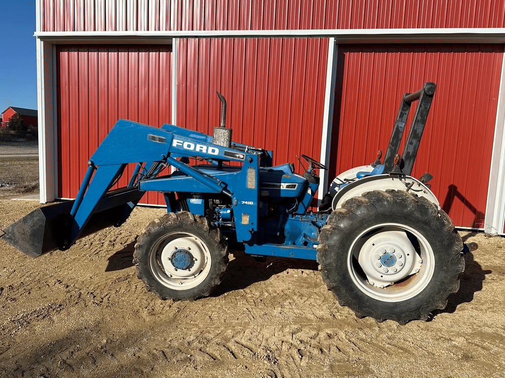 Main image Ford 3910