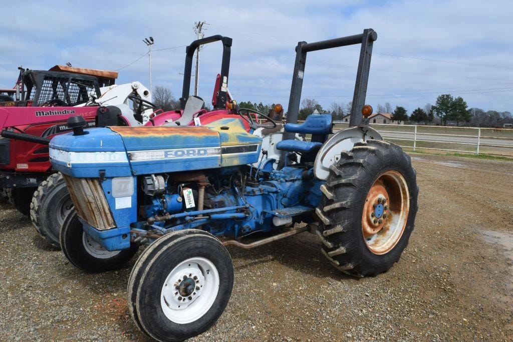 Main image Ford 3910