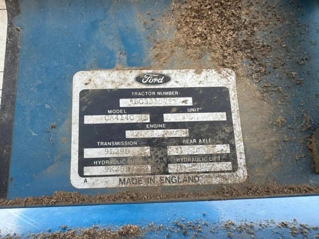 Image of Ford 3910 equipment image 4