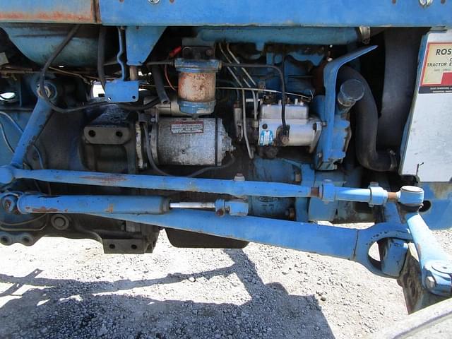 Image of Ford 3910 equipment image 1