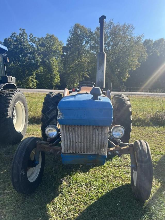 Image of Ford 3910 equipment image 1
