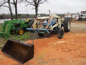 Main image Ford 3910