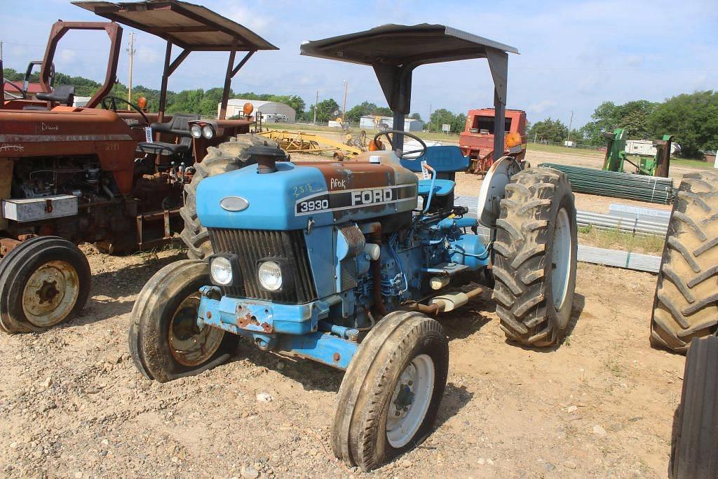 Image of Ford 3930 Primary image