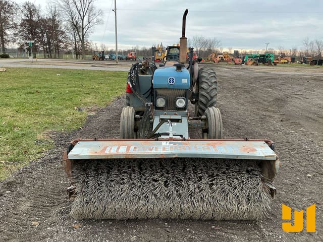 Image of Ford 3930 equipment image 1