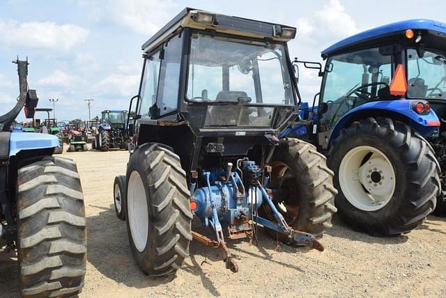 Image of Ford 3930 equipment image 1