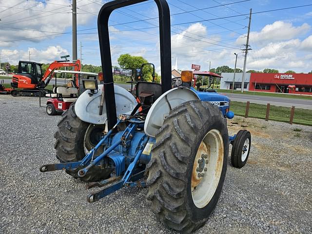 Image of Ford 3930 equipment image 4