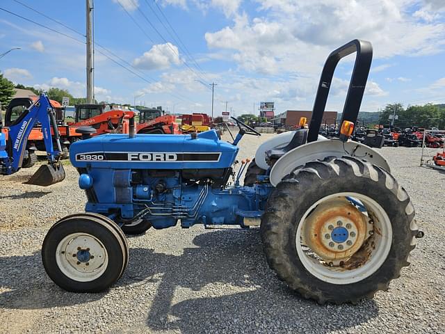 Image of Ford 3930 equipment image 1