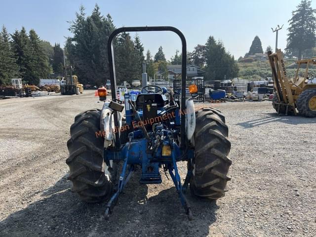 Image of Ford 3930 equipment image 3