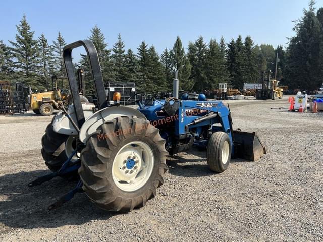 Image of Ford 3930 equipment image 4