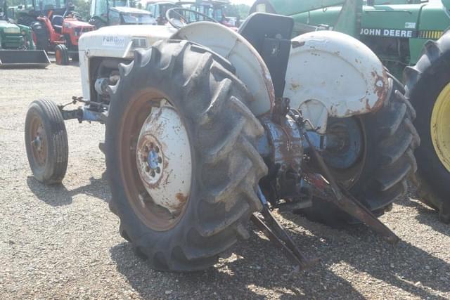 Image of Ford 4000 equipment image 1