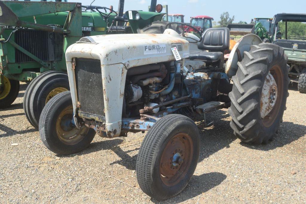 Image of Ford 4000 Primary image