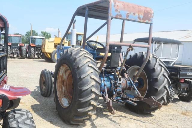 Image of Ford 4000 equipment image 1