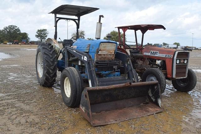 Image of Ford 4000 equipment image 3