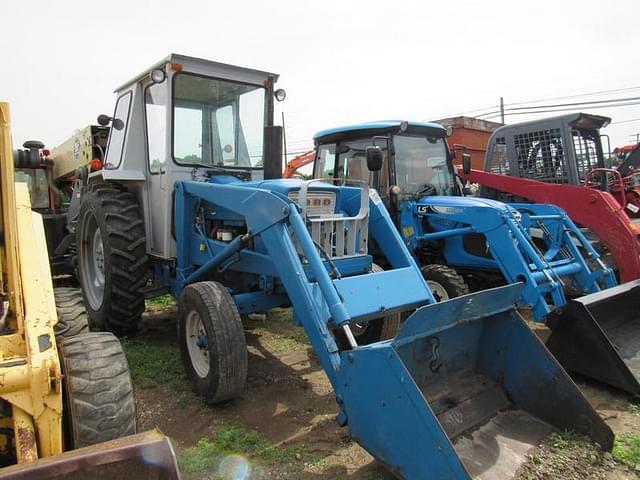 Image of Ford 4000 equipment image 3